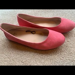 H&M pink suede ballet flat shoe SZ 6 US